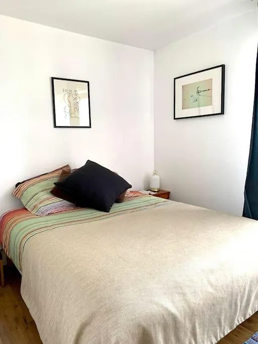דירות Chic And Peacefull Parisian Flat  פריז